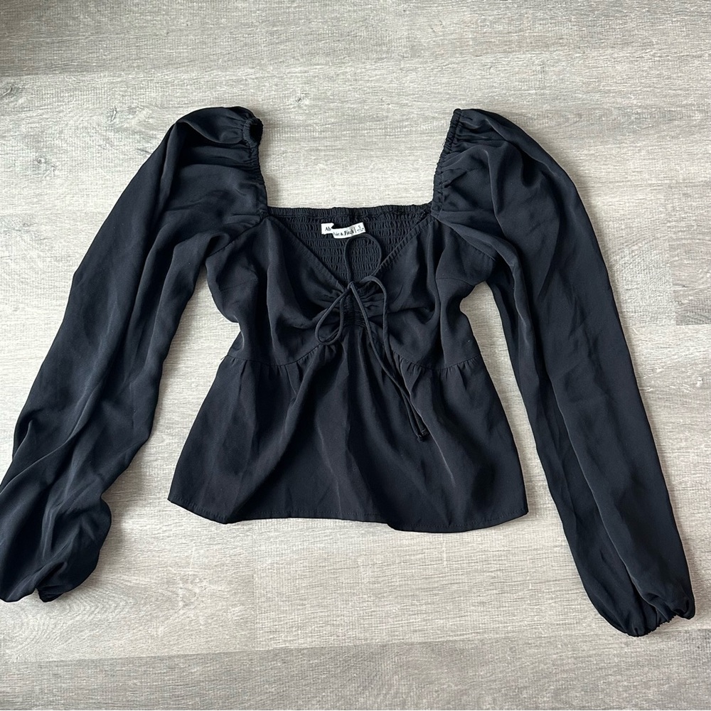 Abercrombie & Fitch Black Puff-Sleeve Tie-Front Blouse babydoll